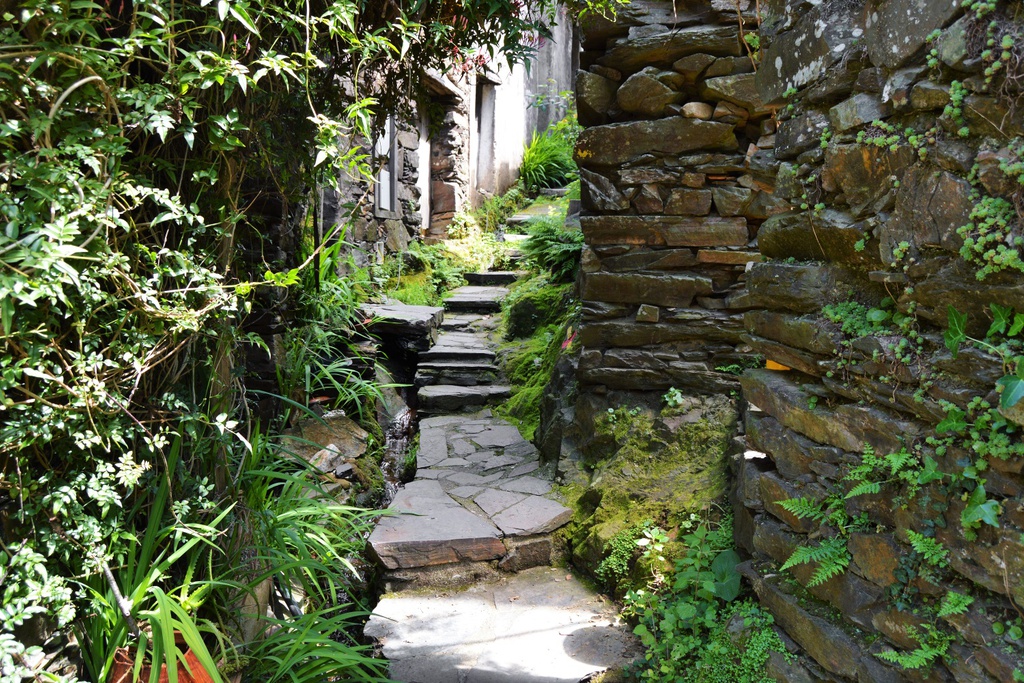 PR3 LSA - Lousã Schist Walking Trail  - Levada Route