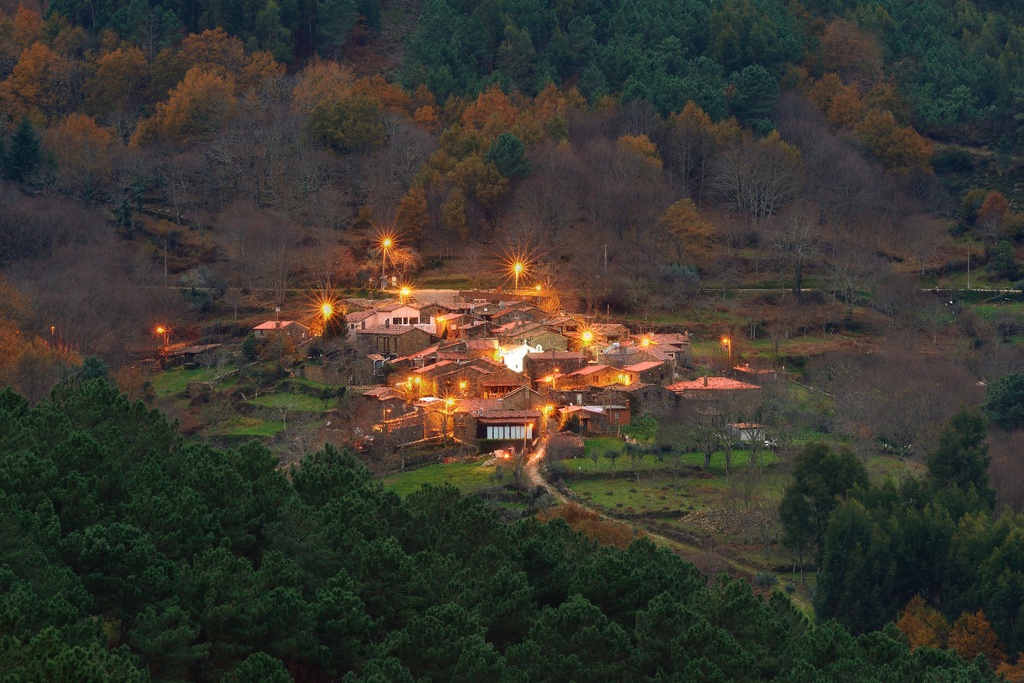 PR1 MCV - Accessible Schist Walking Trail of Gondramaz