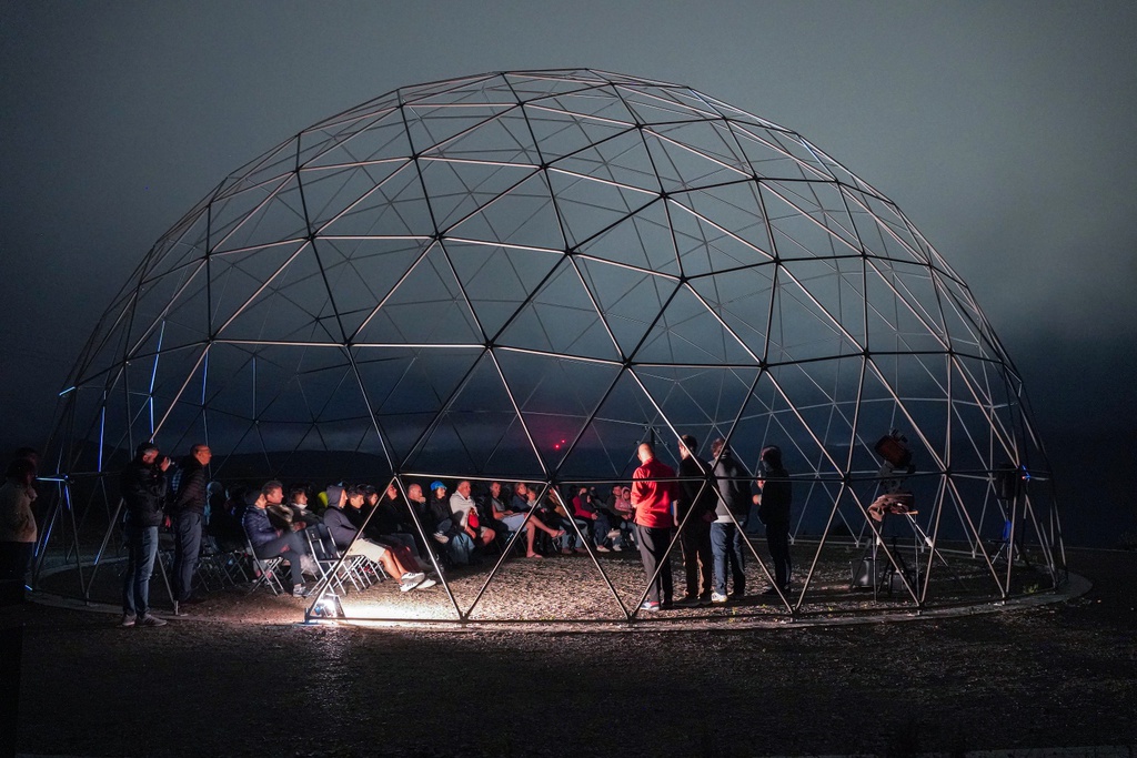 Viagem à Luz das Estrelas no Geoscope