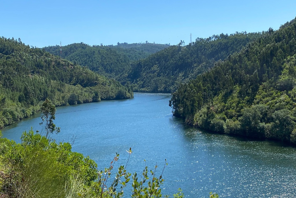 Just You and the River - Philippine Bridge > Cabeço Mourisco Rest Area - GRZ on Foot: Stage 2