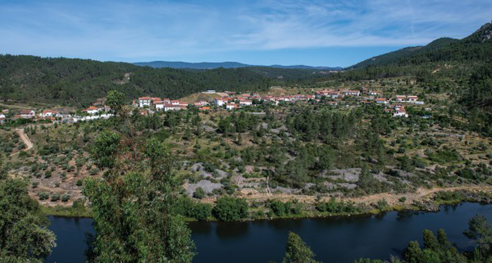 Por Este Rio Abaixo: Sobral Fernando