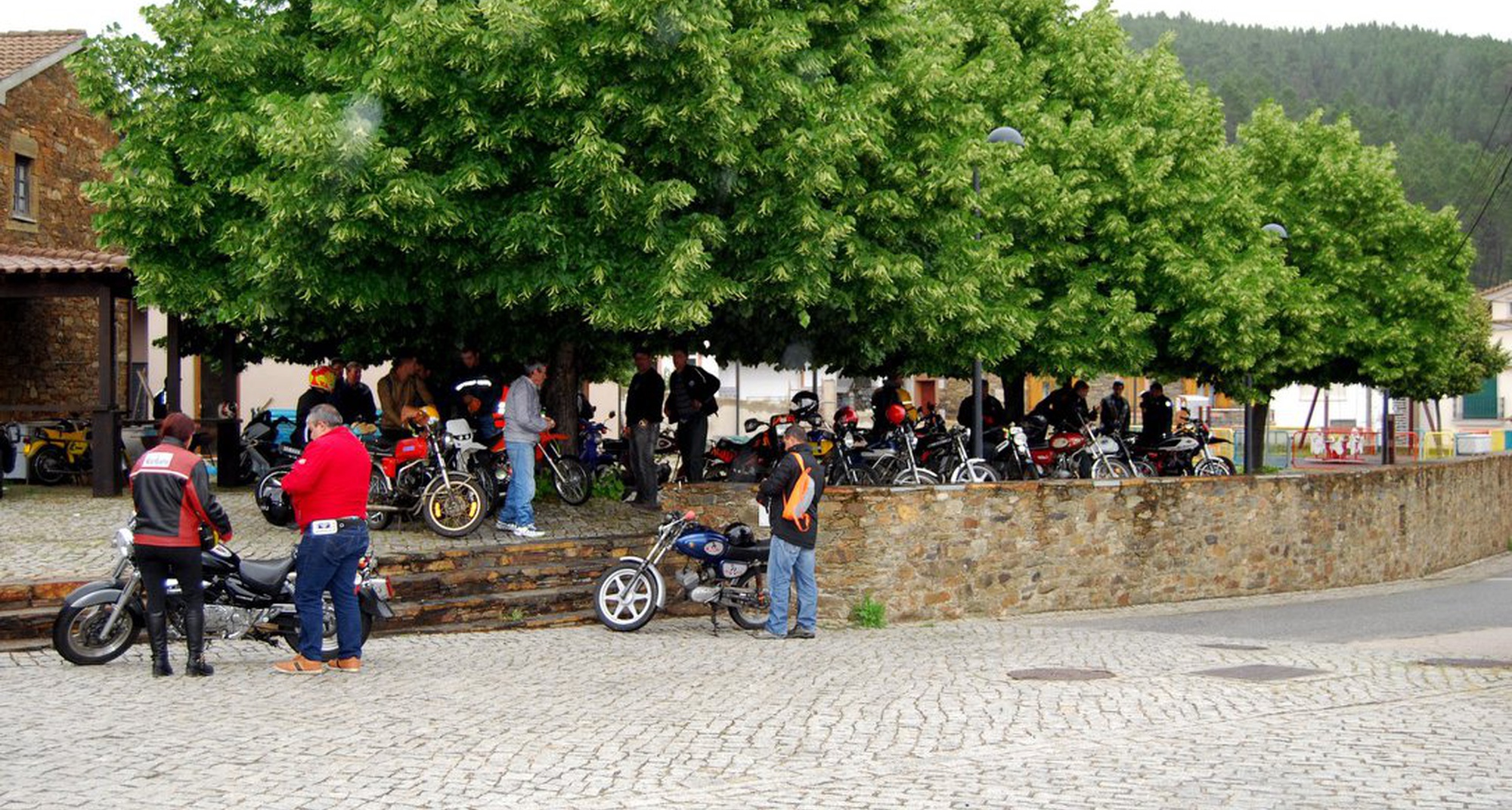 X Passeio de Motorizadas e Clássicas