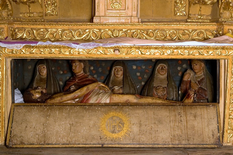 Religious tour in Álvaro