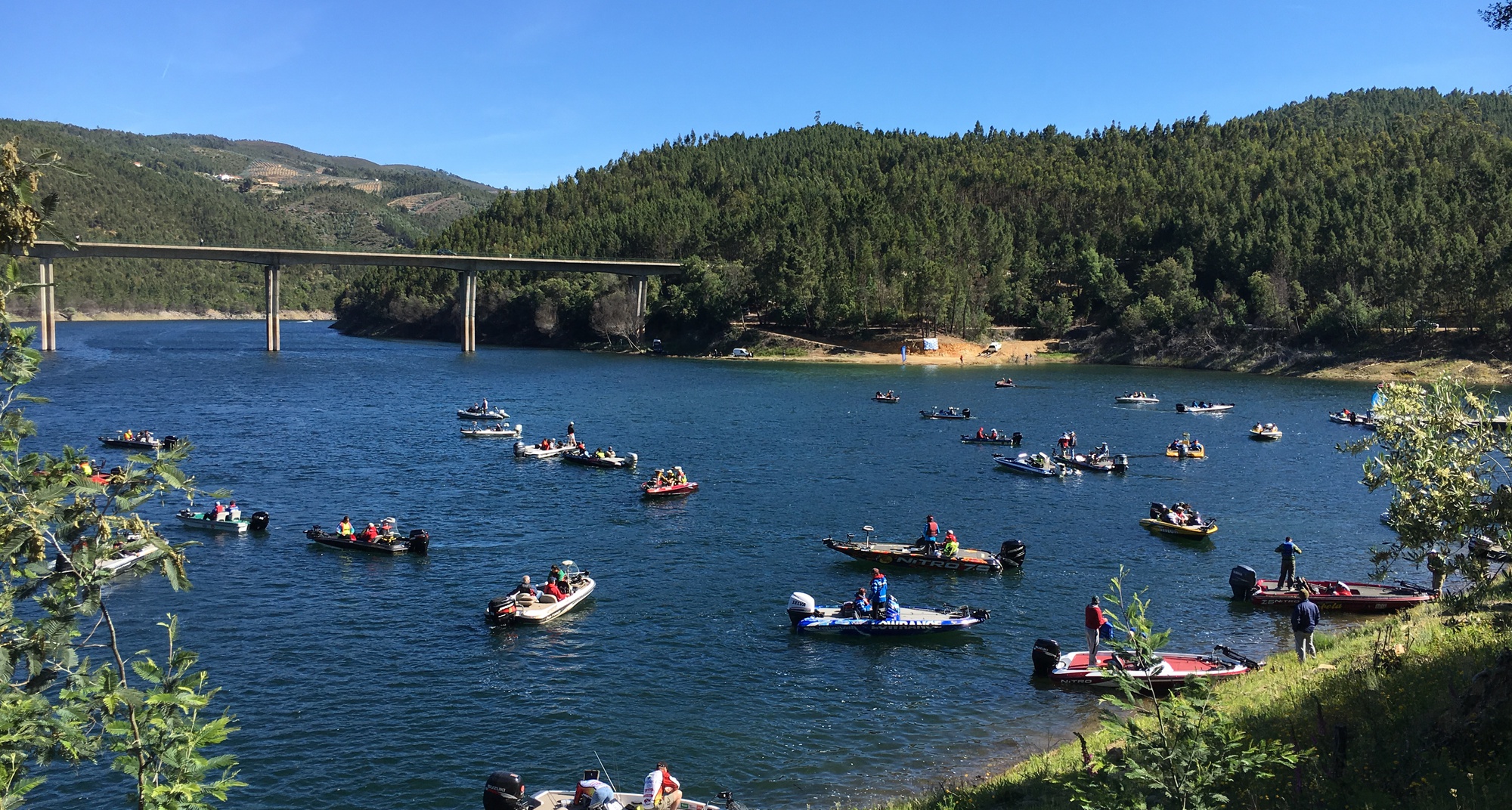 1st “The River That Unites Us” Tournament in the Schist Village of Álvaro