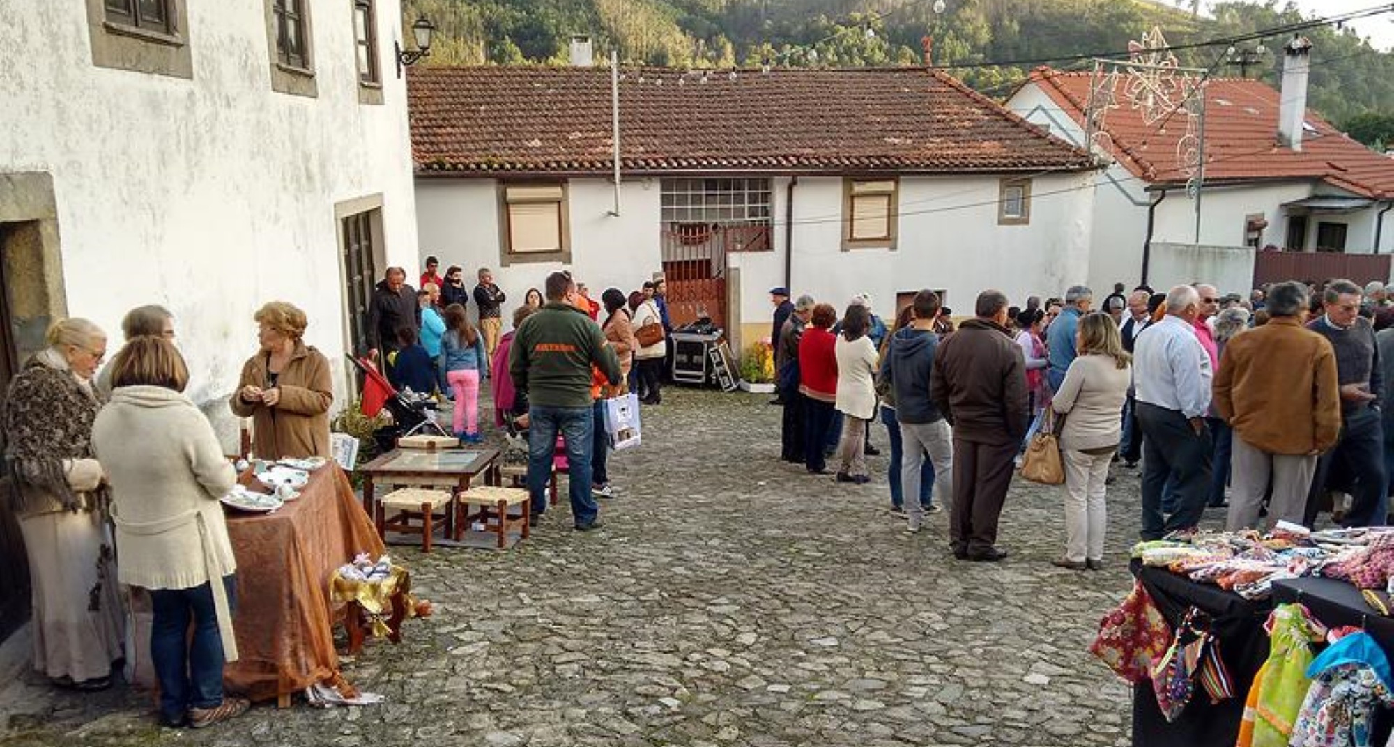 XIII Feira de Rua da Castanha, do Mel e Artesanato