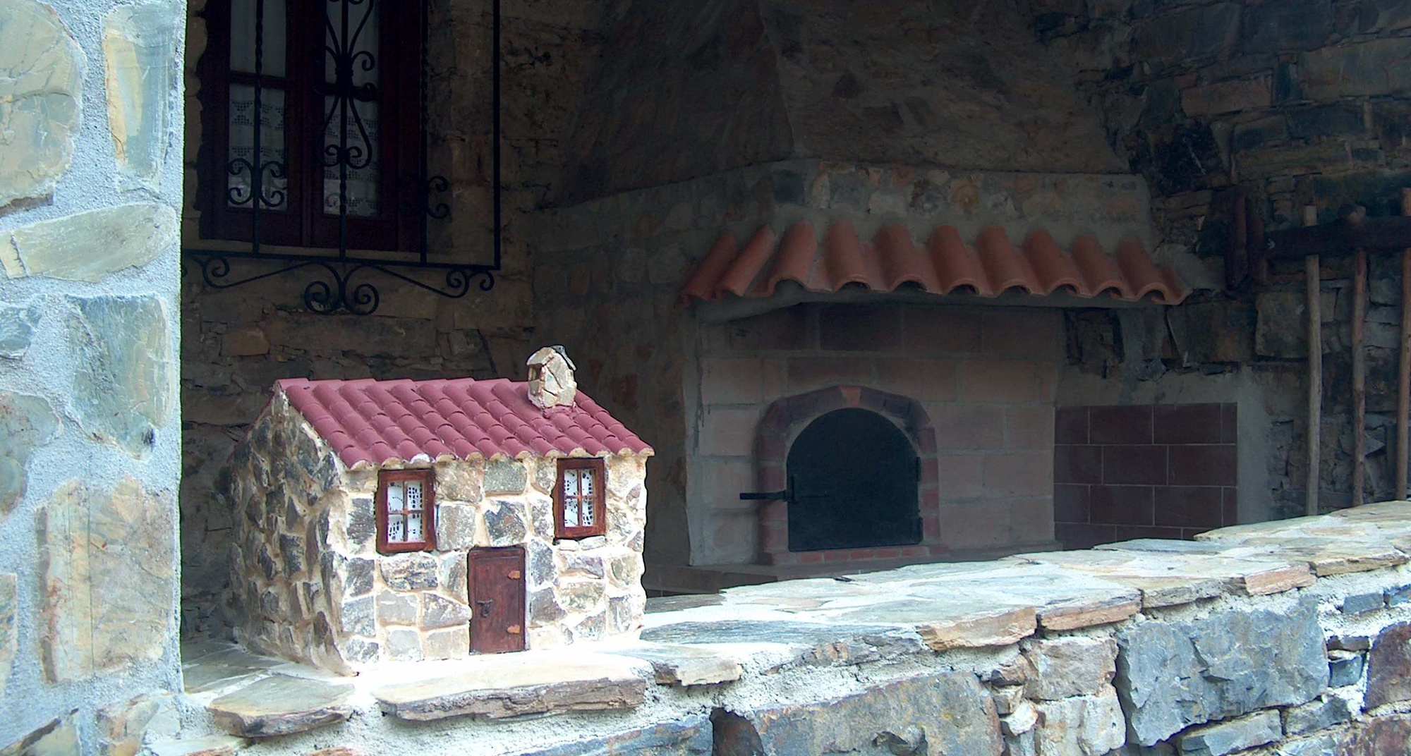 À Descoberta do Património da Aldeia do Xisto de Água Formosa