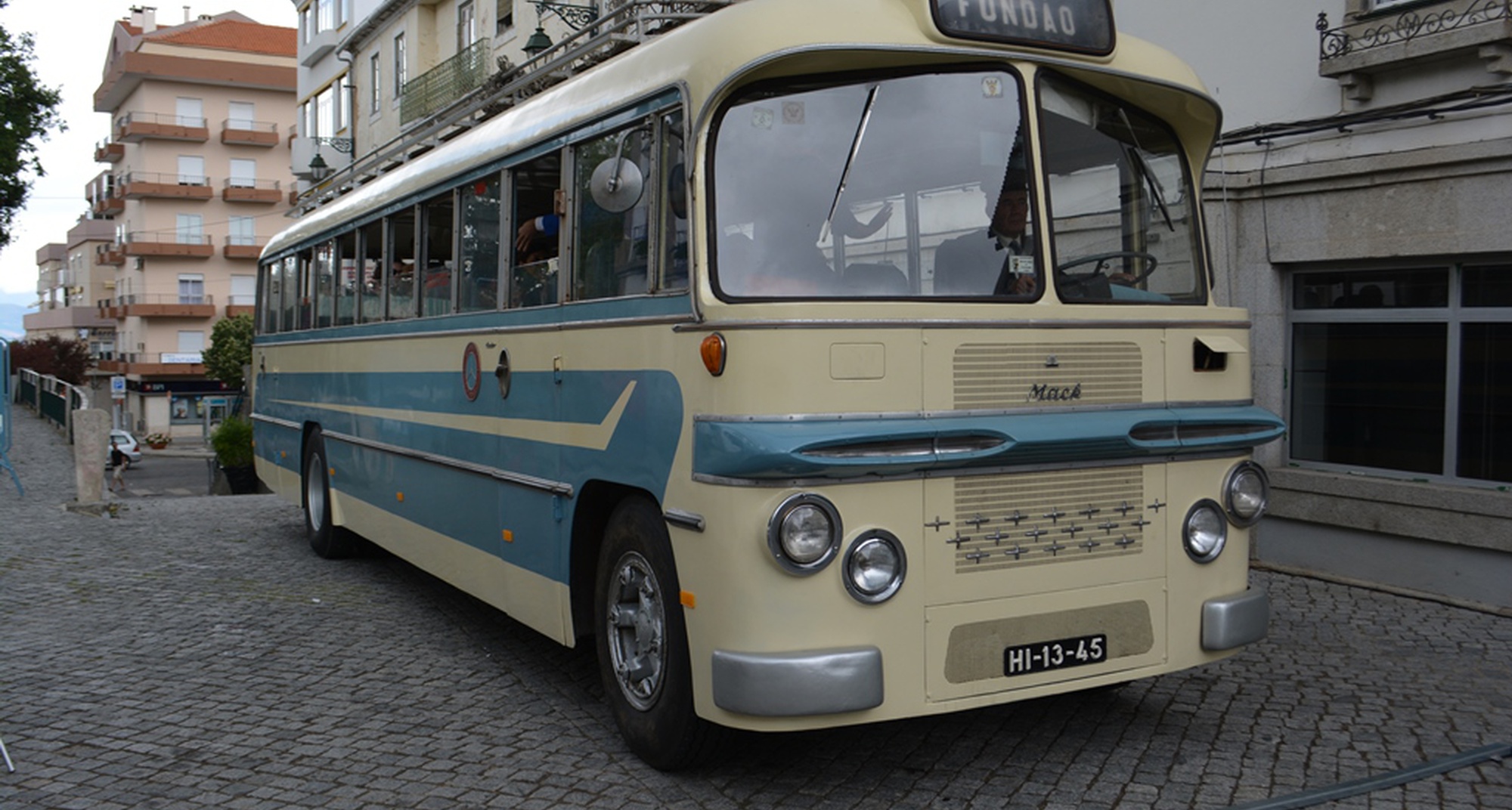 Cale – Festival de Rua do Fundão e SangriAgosto