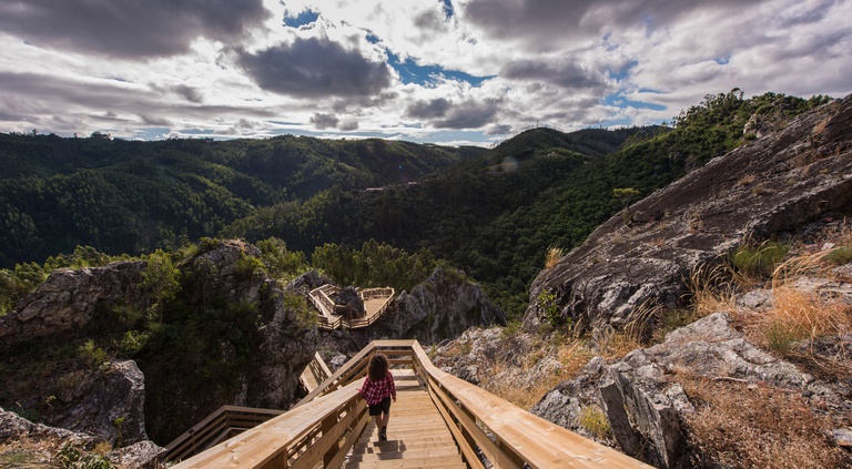 Passadiços nas Aldeias do Xisto